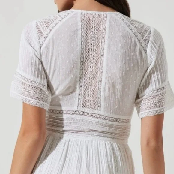 ASTR The Label Honeymoon Lace Midi Dress - Picture 6 of 11